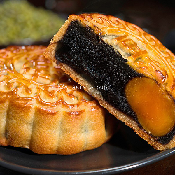 MC05 Single Yolk Red Bean Paste Mooncake  (E) 12*4*180G-24months